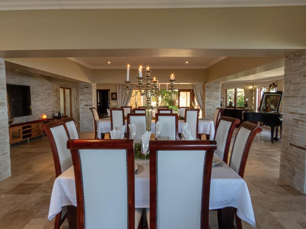 Castle On The Heads Hotel Knysna Exterior photo