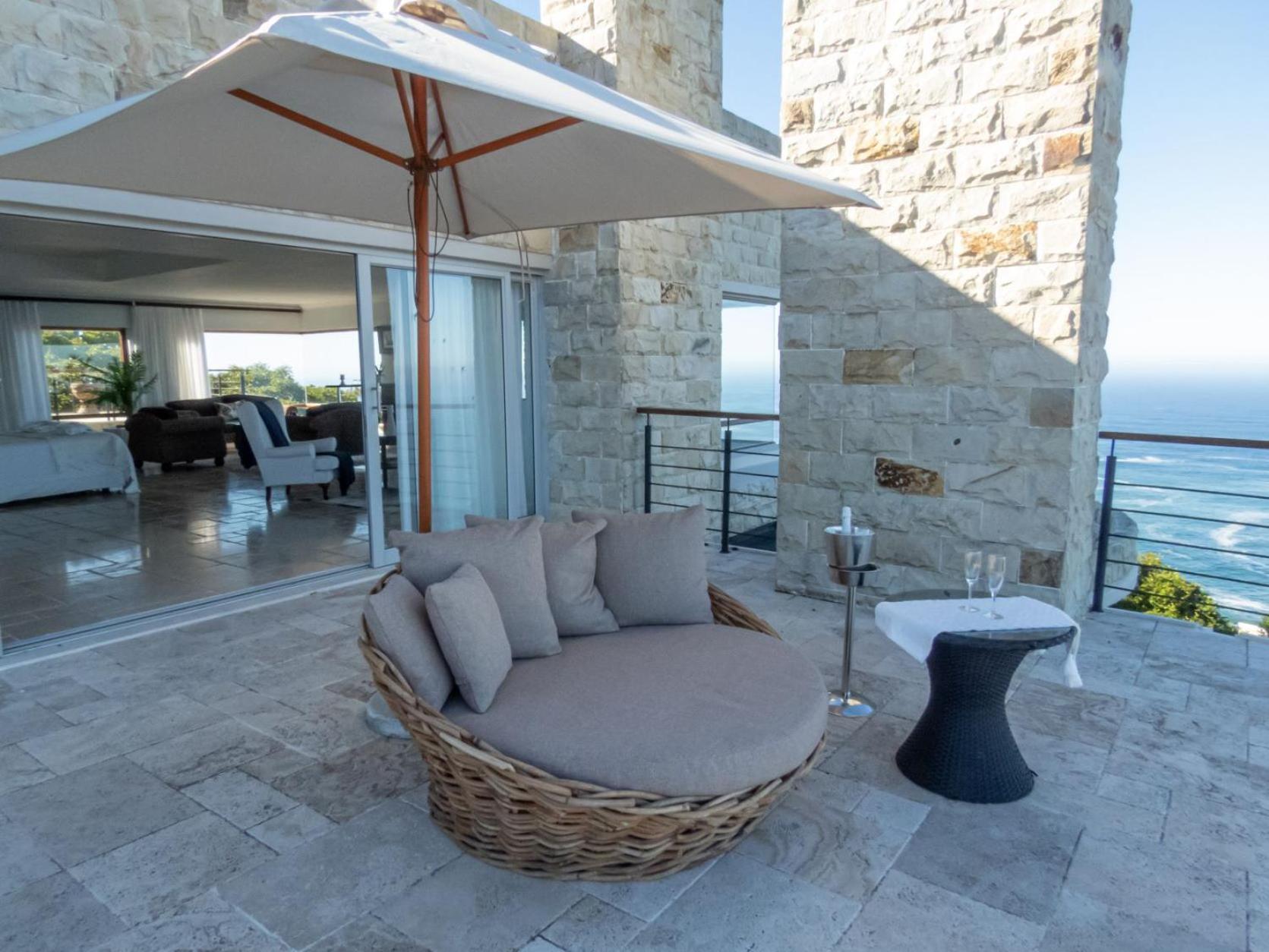 Castle On The Heads Hotel Knysna Exterior photo