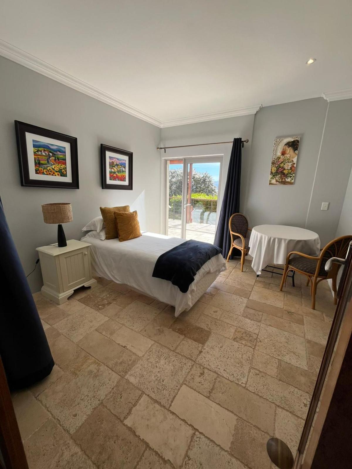 Castle On The Heads Hotel Knysna Exterior photo